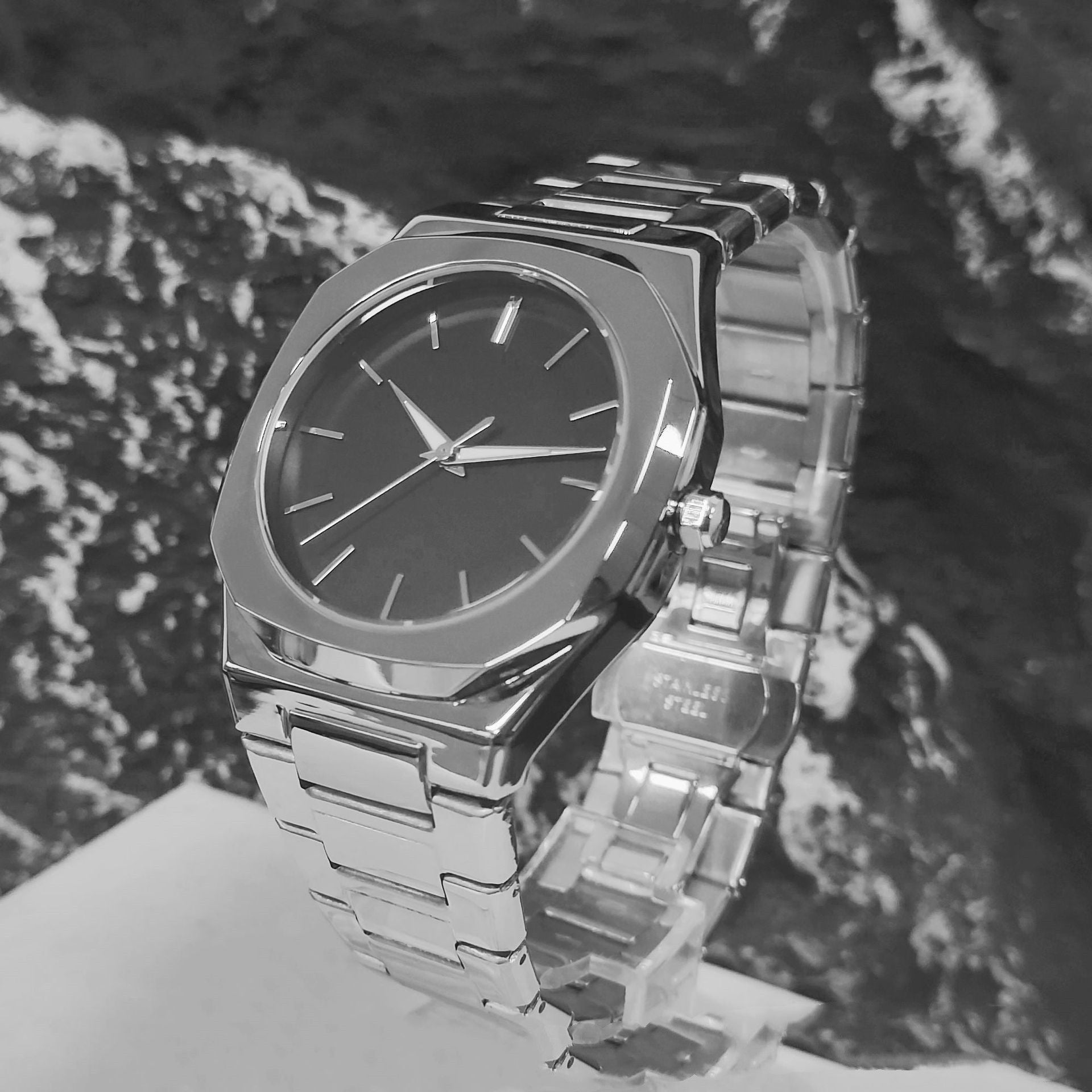 Steel Watch Luminous Dial